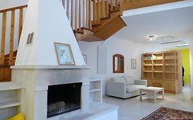 Traumhafte Maisonnette Mit Kamin